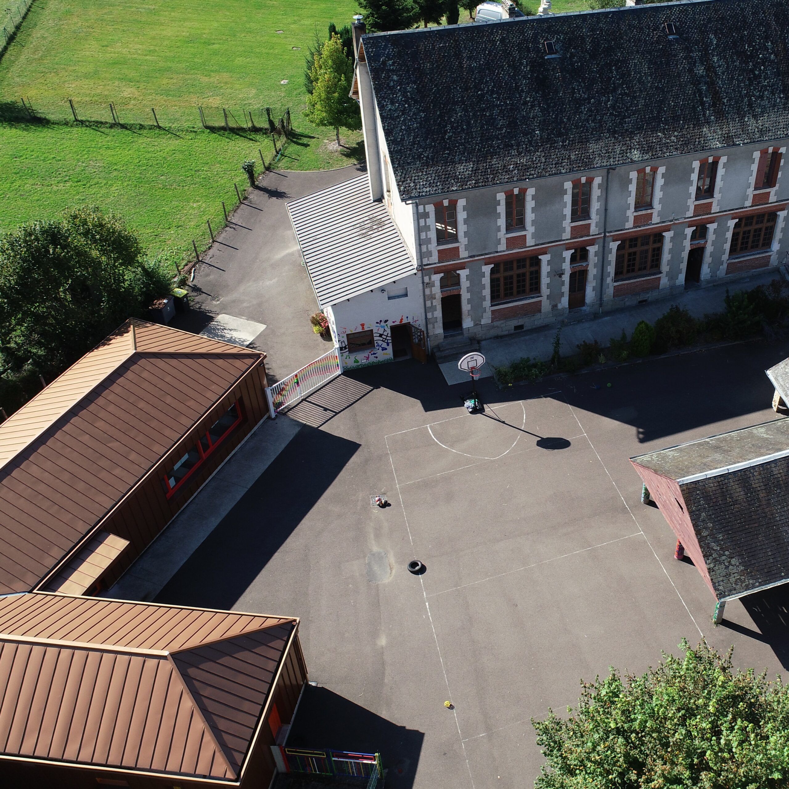 Vue aérienne de l'école